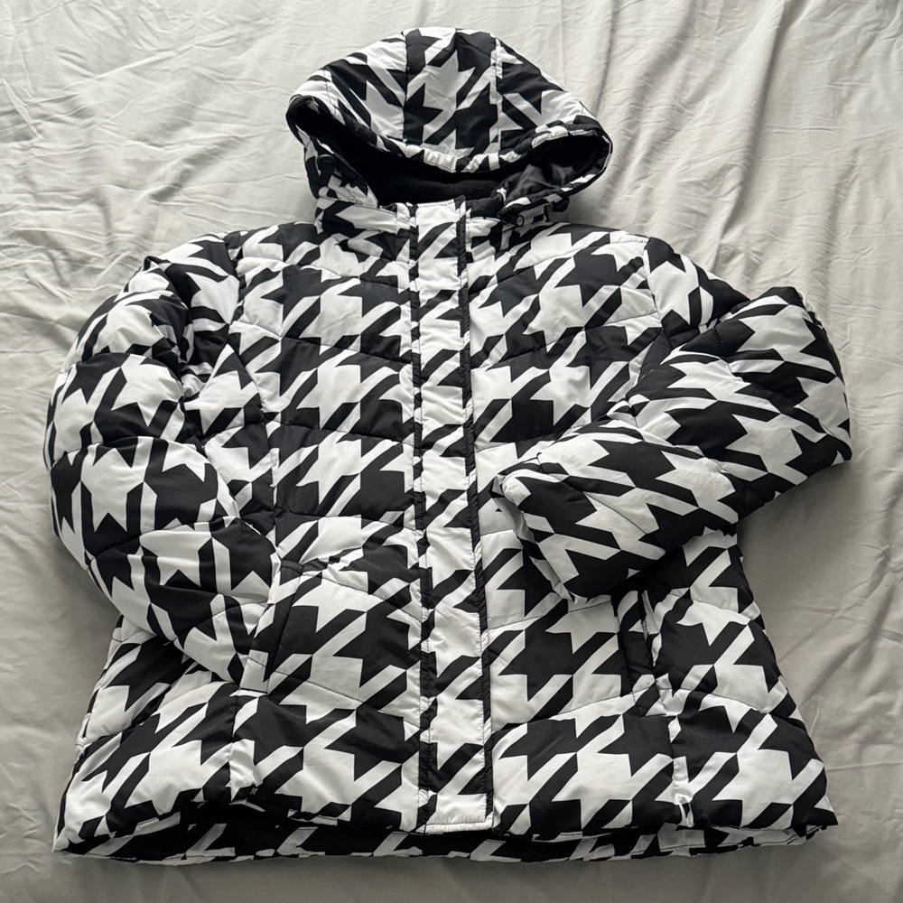 Faded Glory Black and White Houndstooth Puffer Jacket